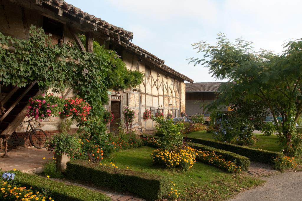 Ferme De Montalibord Villa Vescours Exterior photo